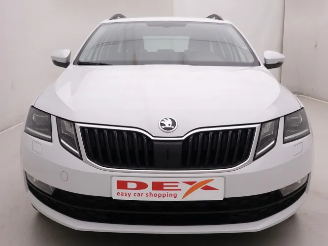 Skoda Octavia 1.0 TSI 115 Combi Ambition + GPS + LED Lights  Image 2