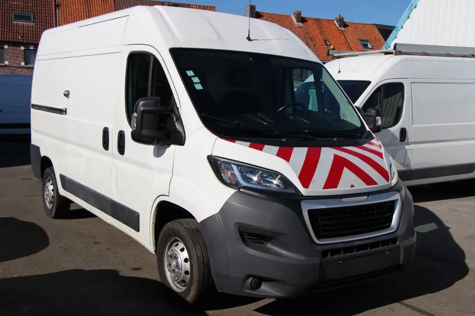 Peugeot Boxer 2.0 Hdi Airco EU6 CruiseCo. Garantie 11900+Btw Image 3